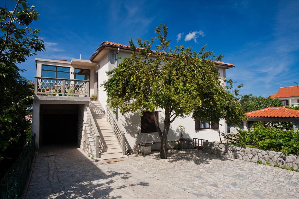 Apartment Milka A4 Krk Town Εξωτερικό φωτογραφία